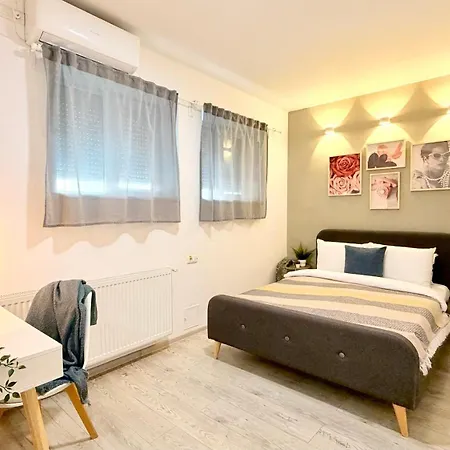 Sophisticated 2br With Views Of Casa Poporului